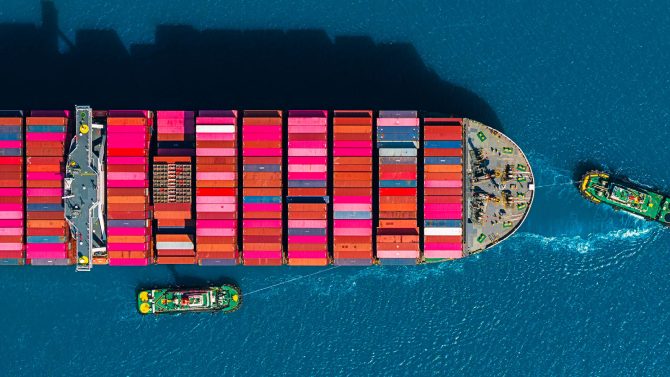 pwc_gx_supporting_1600x900_gettyimages-2196958992