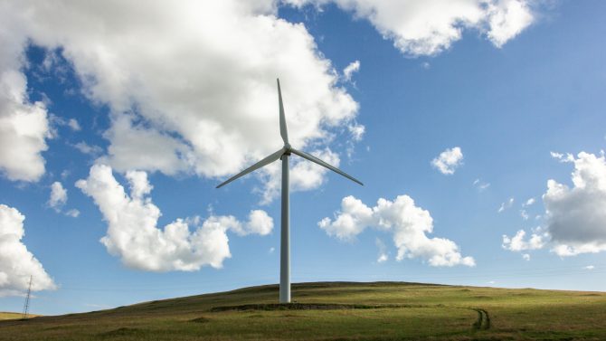 PwC nel finanziamento a CE Solar Hub ed a Comunità Energetiche